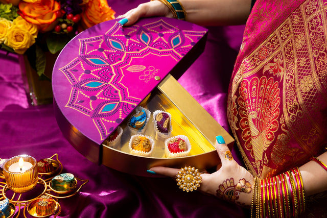 Rangoli Gift Box, 14 piece